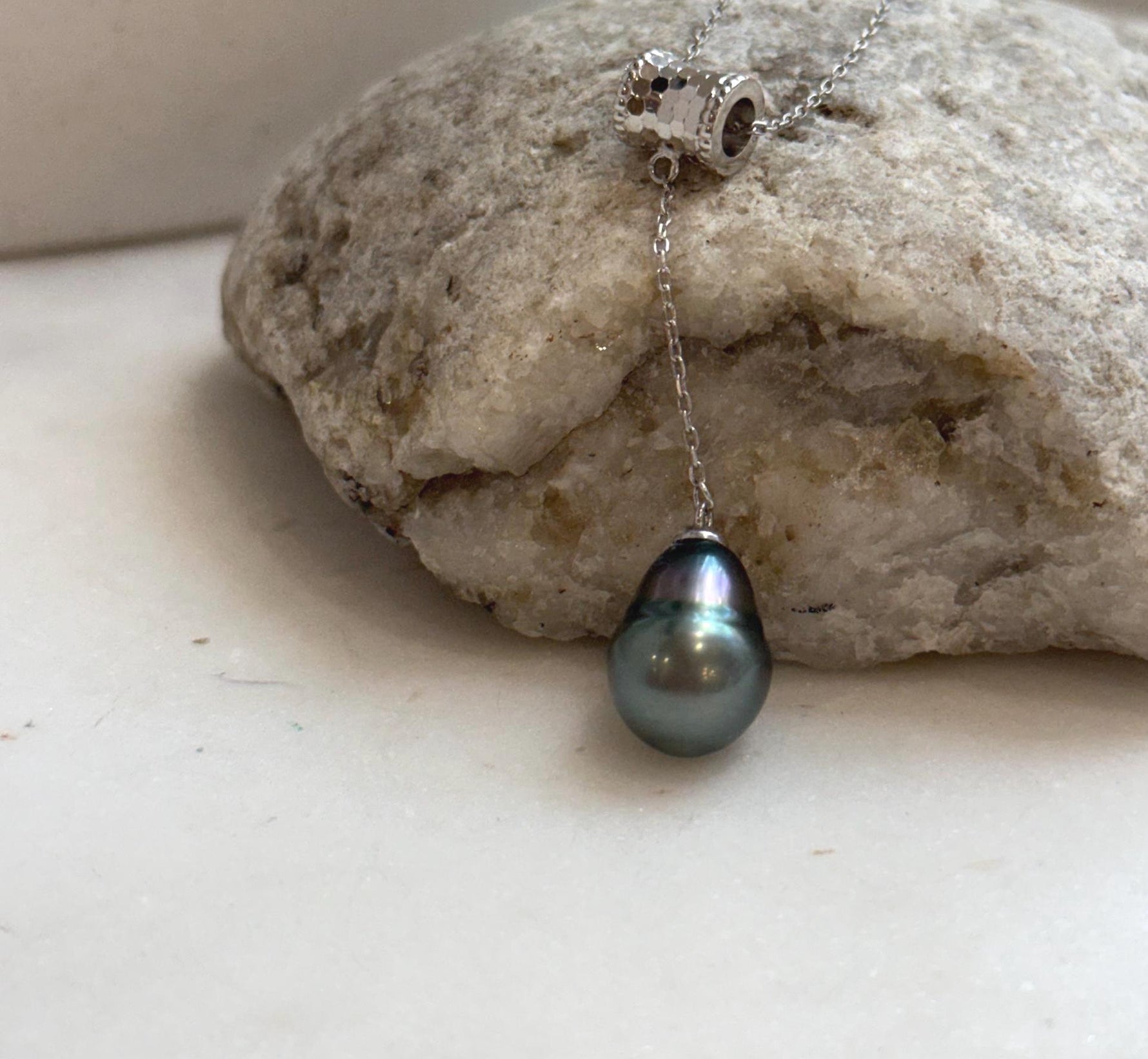 Elly’s 10.7mm Genius Tahitian peacock green Ocean Pearl Pendant: Extreme luster mirrored, 4.8cm high, S925 silver cool fancy pendant.