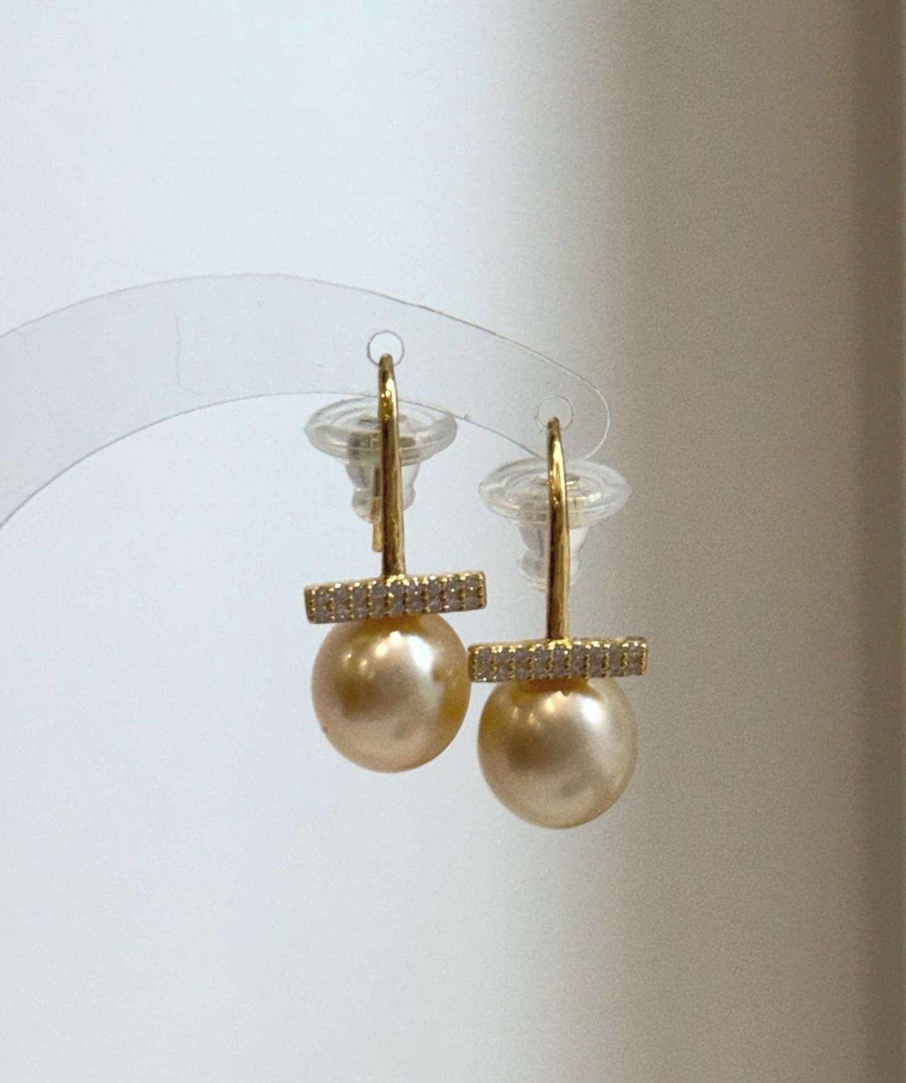 Elly’s 10mm Genius South sea deep gold ocean Pearls Earrings hooks: Extreme luster, 2.5cm high, S925 silver cool earrings.