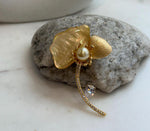 Elly’s Genius South Sea deep Golden Pearl Floral  Brooch Pendant 2in1: 9.2mm, extreme luster mirrored.