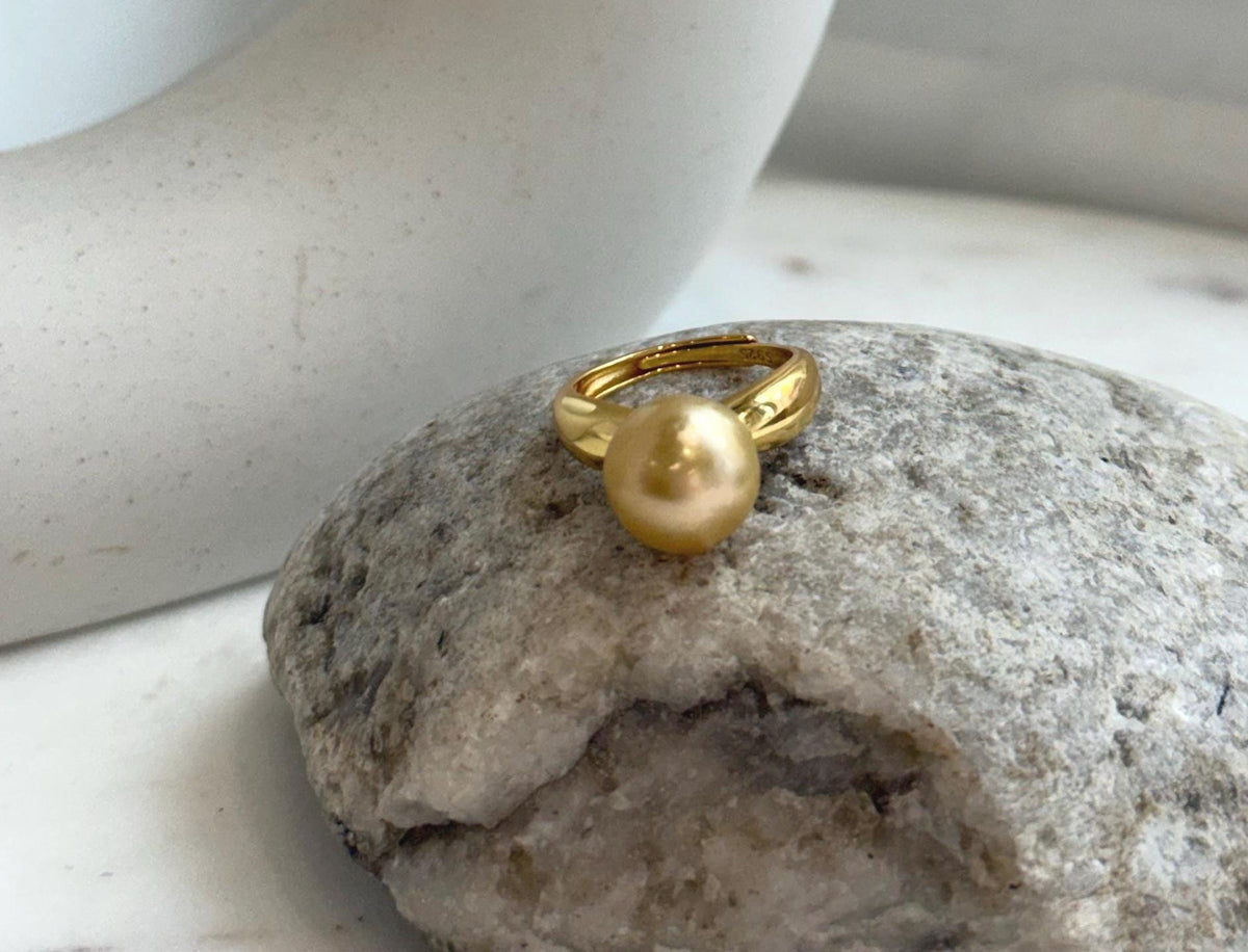 Elly’s 11.4mm South sea deep tea golden ocean pearl Ring: Extreme luster mirrored, S925 silver with gold plated adjustable Vintage Ring.