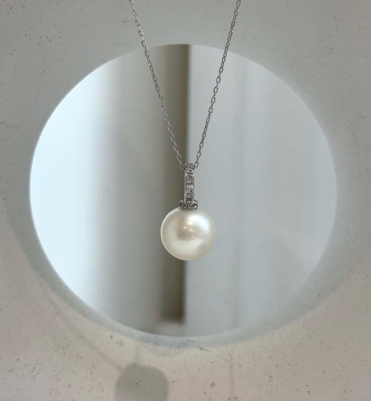 Elly’s 12.7mm Australian ocean silken white pearl cool Pendant: Extreme luster, 2.2cm high, S925 silver pendant.