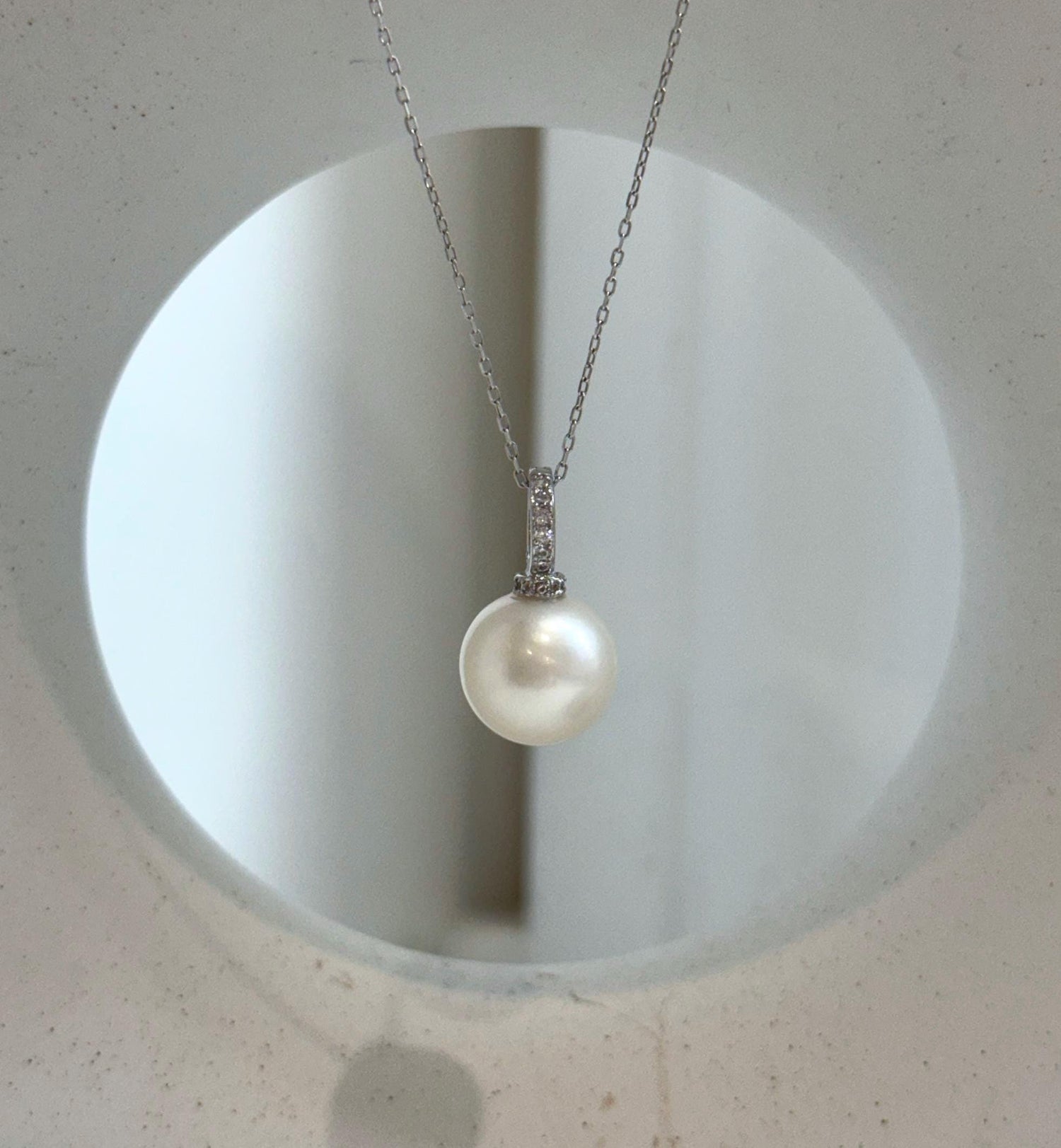 Elly’s 12.7mm Australian ocean silken white pearl cool Pendant: Extreme luster, 2.2cm high, S925 silver pendant.