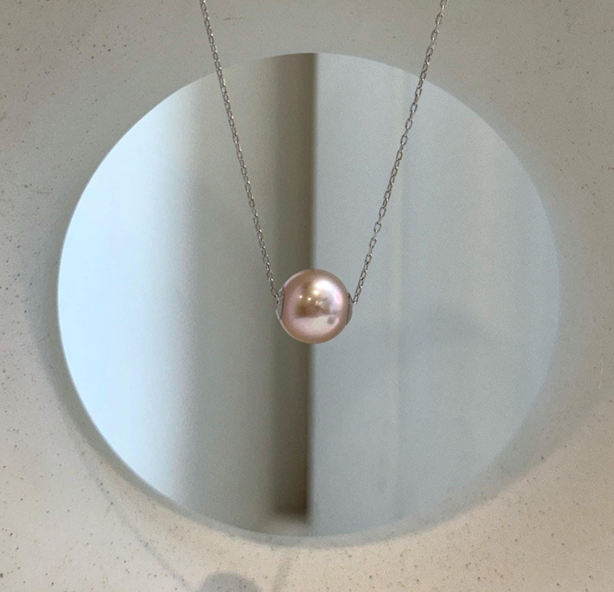 Au750 18k White Gold 10.4mm Rose Edison Pearl Floating pendant: Extreme luster mirrored, S925 silver chain.