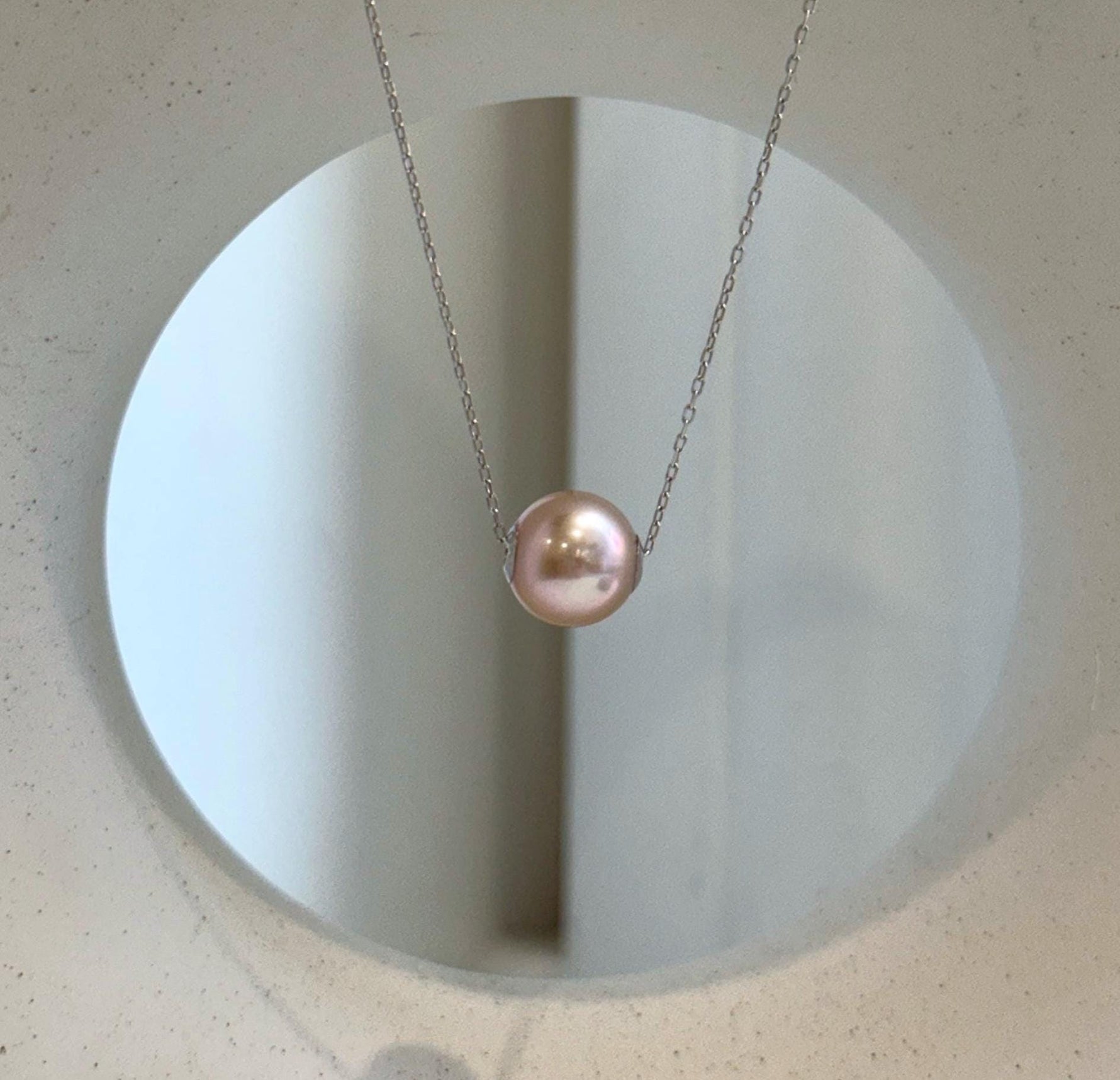 Au750 18k White Gold 10.4mm Rose Edison Pearl Floating pendant: Extreme luster mirrored, S925 silver chain.