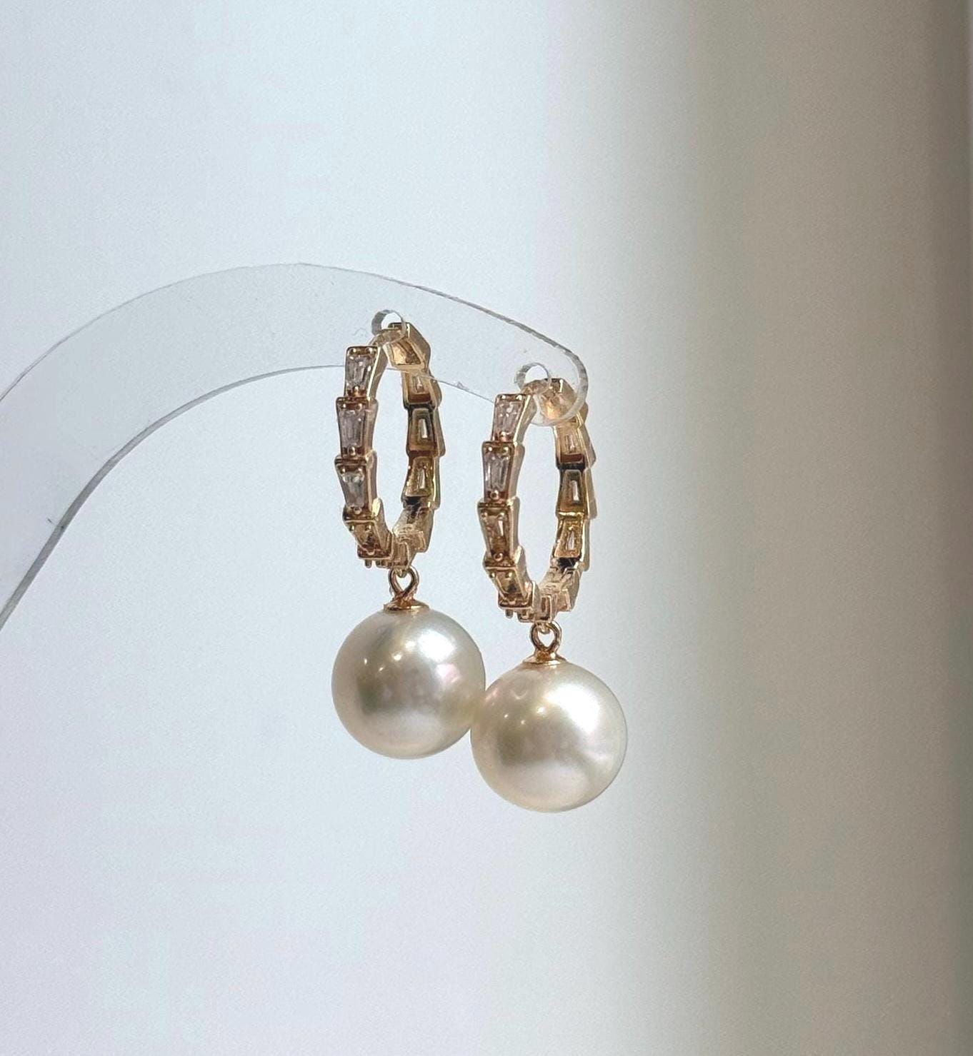 Edison white pearls stering silver earrings hoops