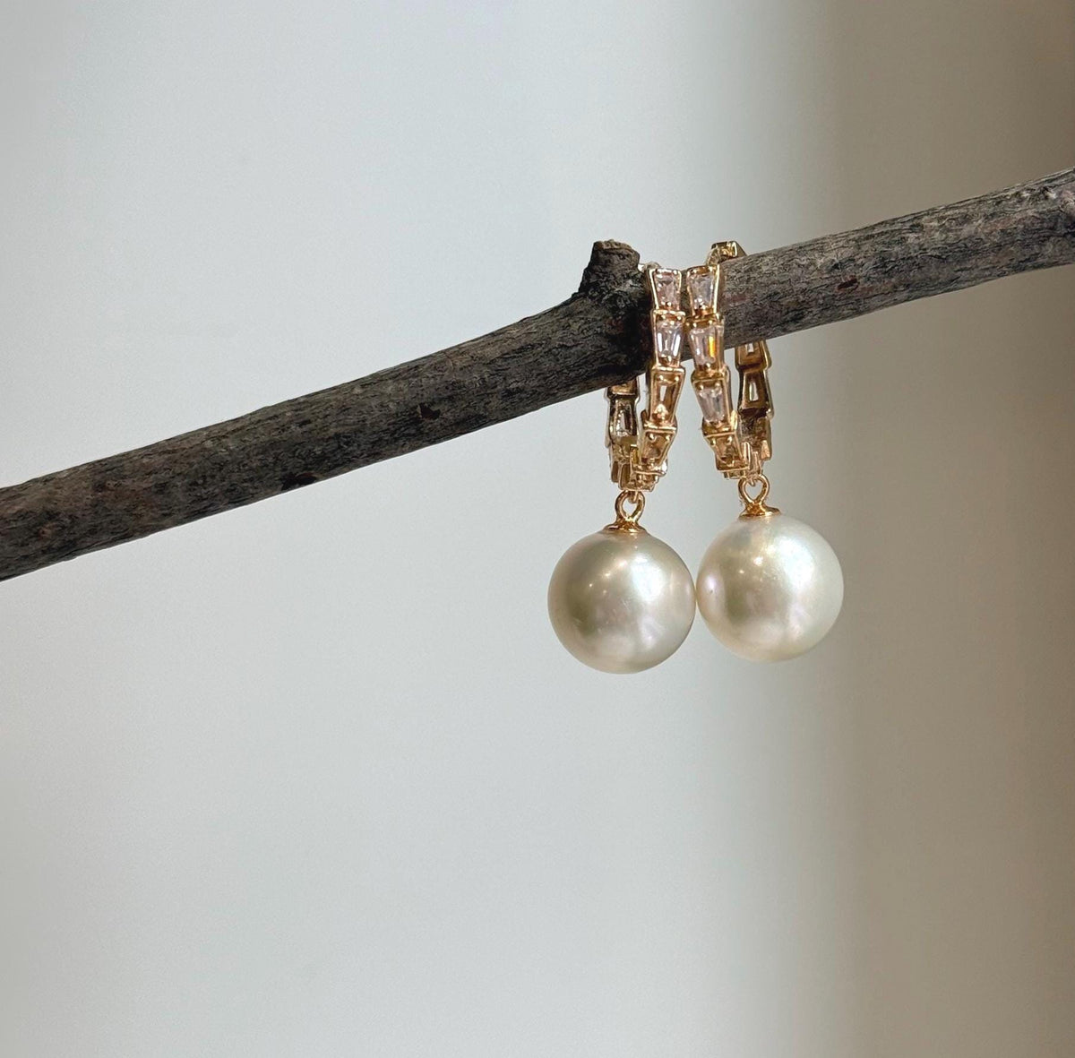 Elly’s 10.9mm Edison white Pearls Earrings Hoops: Extreme luster Mirrored, 3cm high, S925 silver earrings.