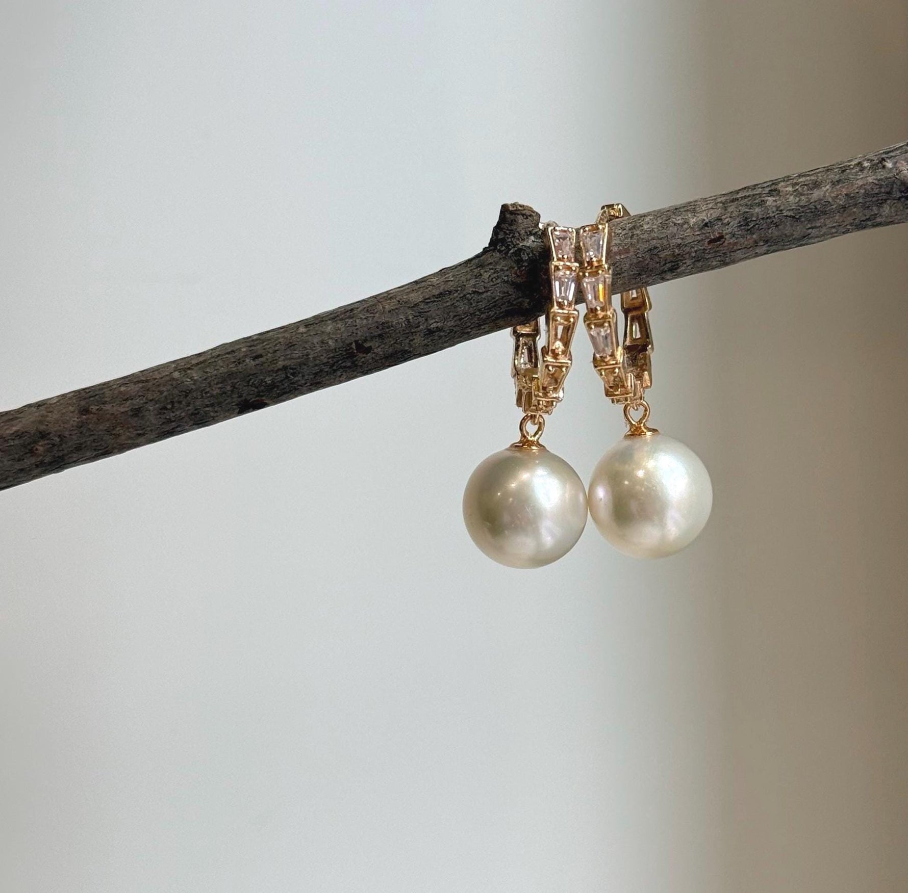 Elly’s 10.9mm Edison white Pearls Earrings Hoops: Extreme luster Mirrored, 3cm high, S925 silver earrings.