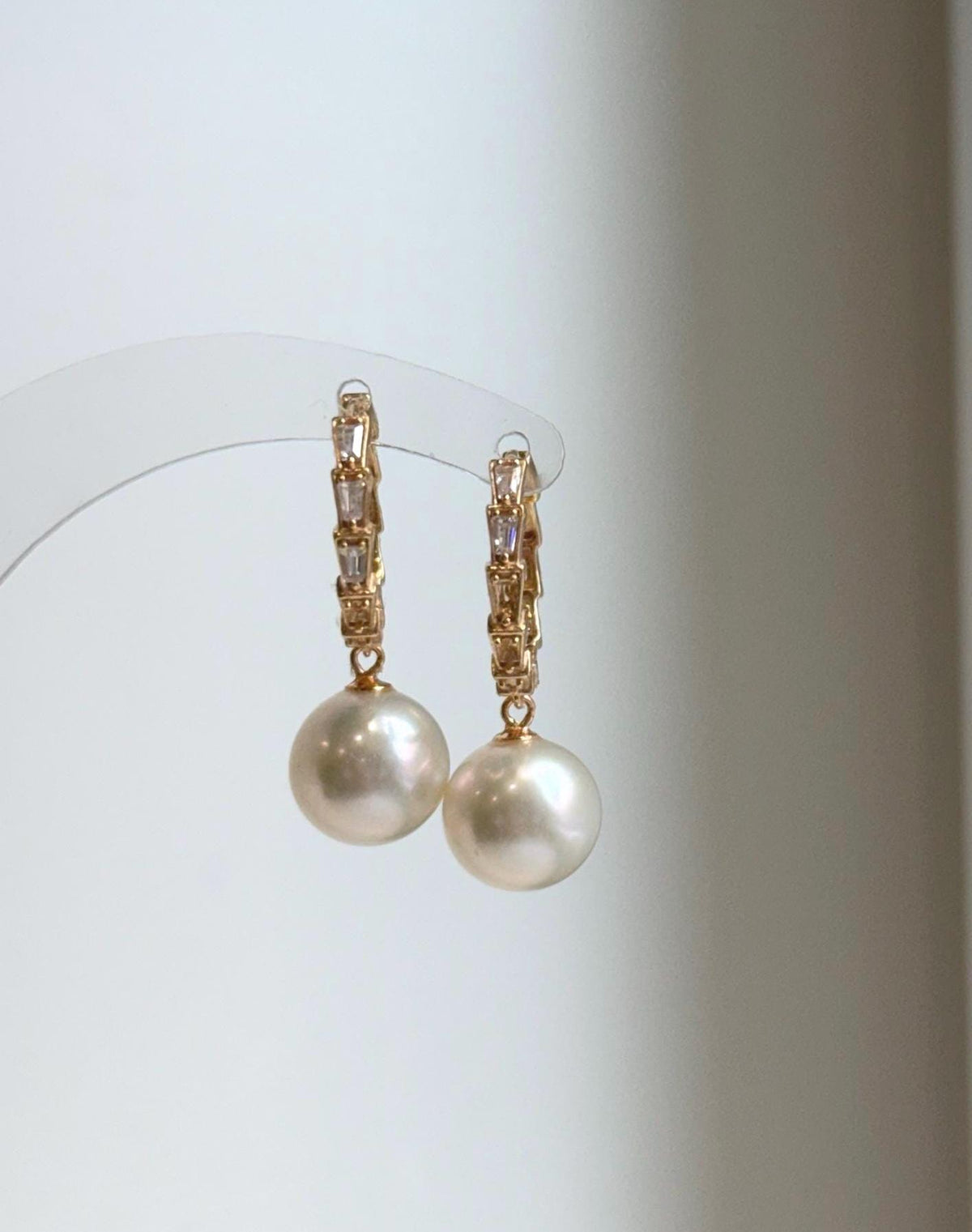 Elly’s 10.9mm Edison white Pearls Earrings Hoops: Extreme luster Mirrored, 3cm high, S925 silver earrings.