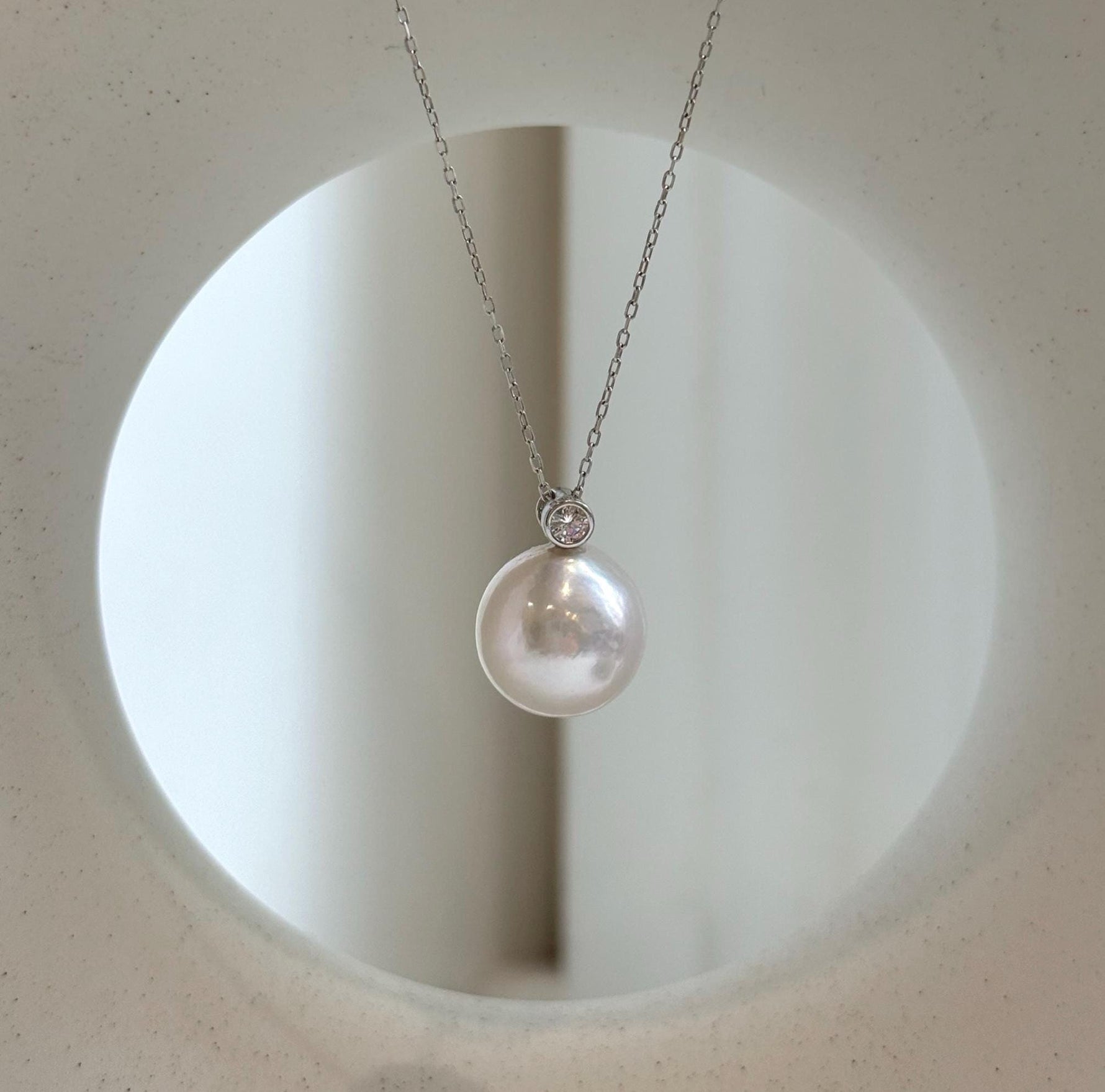 Edison white pearl sterling silver pendant for her birthday