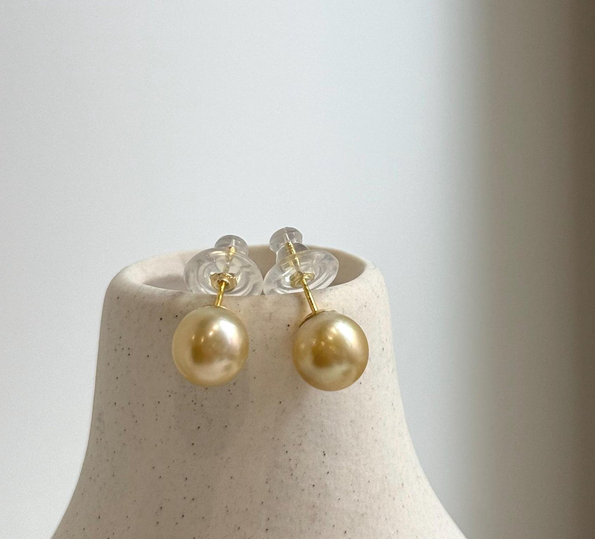 Elly’s 9.1mm Genius natural South sea deep tea gold ocean Pearls Earrings studs: Extreme luster, S925 silver earrings. 1 breath hole.