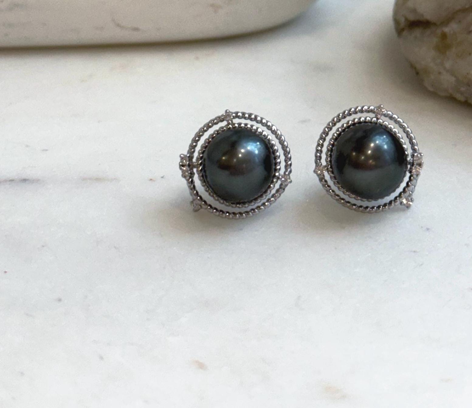 Elly’s 10.3mm Tahitian black Platinum ocean Pearls Earrings: Extreme luster Mirrored, 1.5cm high, S925 silver earrings.