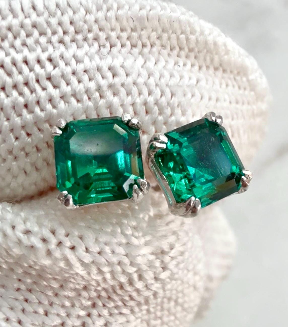 vivid green lab emerald sterling silver earrings studs