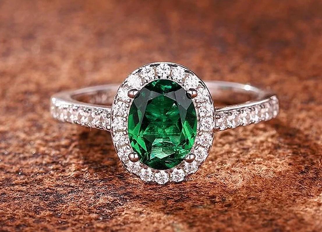 Lab Emerald 4-Prong Gemstone Ring | 1ct/pc 5x7mm | Oval Vivid green | Solid S925 Silver with 18K Gold plated Moissanite Ring. Sizes.