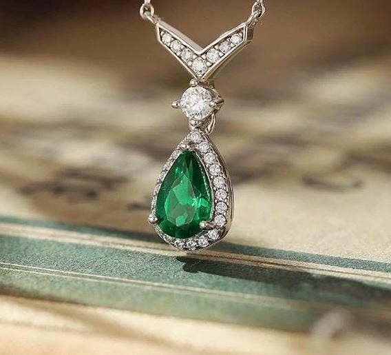 vivid green lab emerald sterling silver Moissanite pendant
