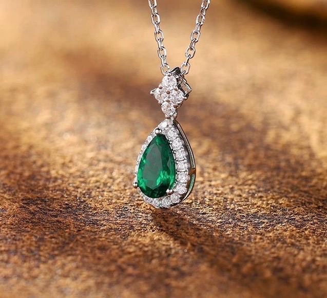 Lab Emerald 3-Prong Gemstone Pendant | 1ct 5x8mm waterdrop | Vivid green | Solid S925 Silver with 18K Gold plated Moissanite pendant.