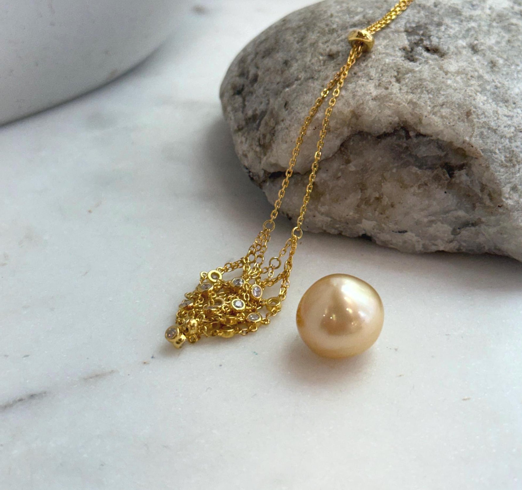 south sea golden ocean pearl net pocket pendant chain set
