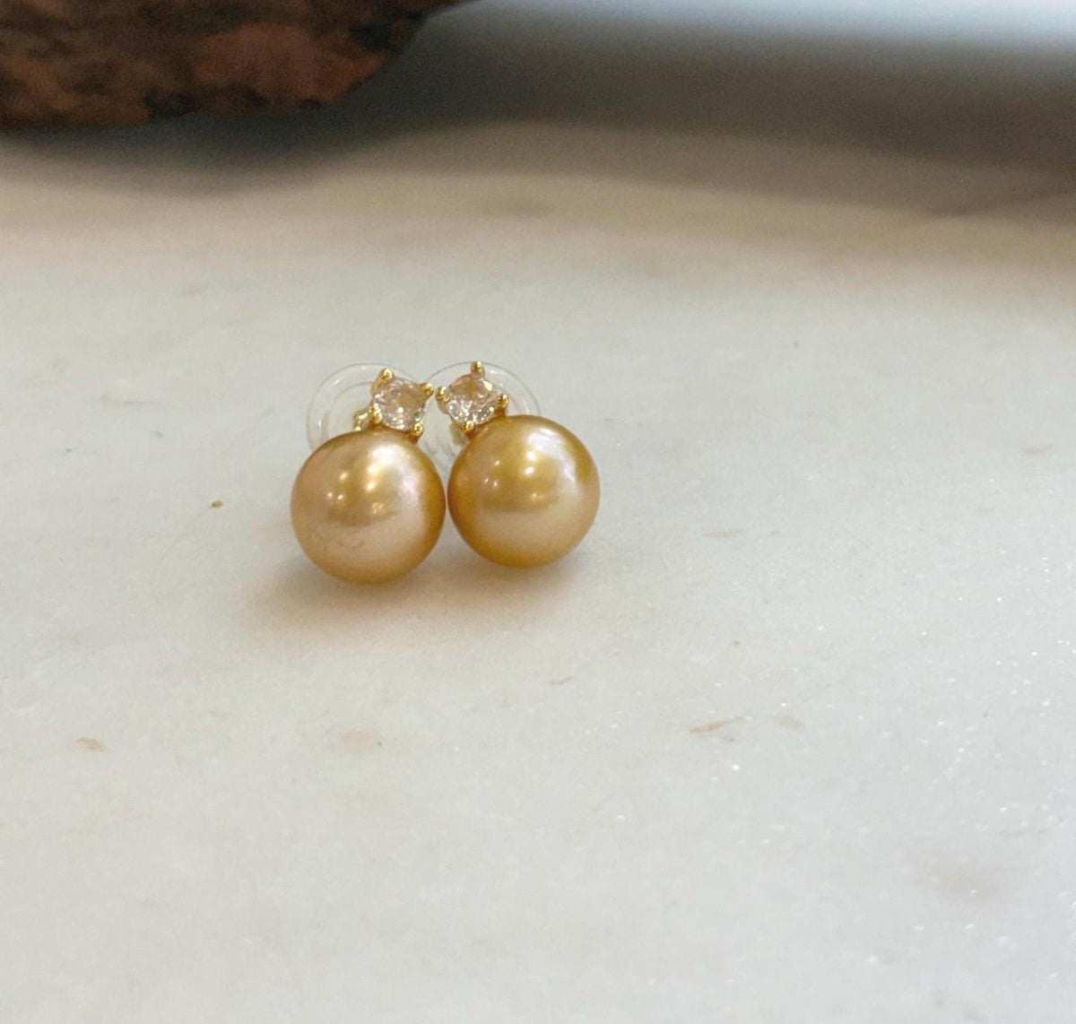 Elly’s 10.4mm Edison deep gold Pearls Earrings studs: Extreme luster Mirrored, 1.4cm high, S925 silver earrings studs.