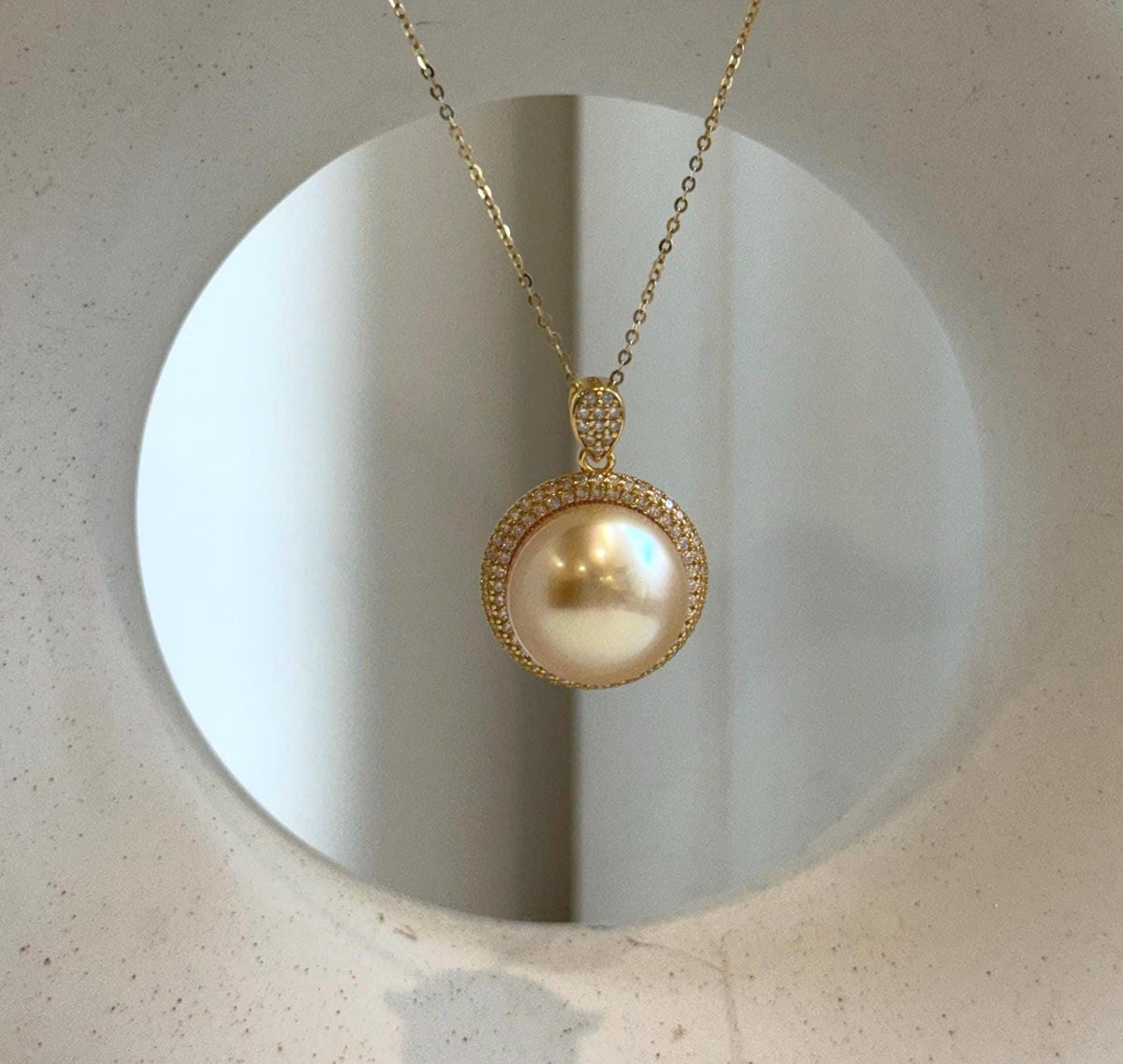 Elly’s 15.2mm Huge South Sea Golden ocean Pearl pendant: Extreme luster mirrored. S925 silver pendant necklace set.