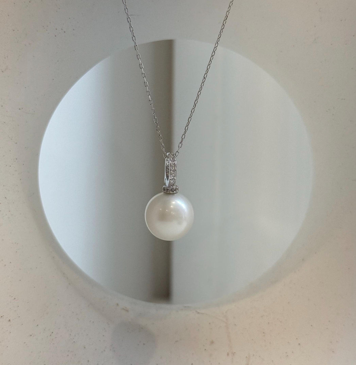 Elly’s 12.7mm Australian ocean silken white pearl cool Pendant: Extreme luster, 2.3cm high, S925 silver pendant.