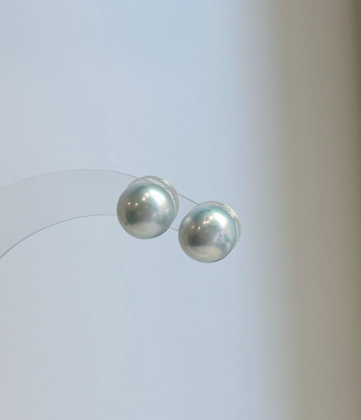 Elly’s 9.5mm Edison white blue Pearls Earrings: Extreme luster Mirrored, S925 silver cool minimalist earrings studs.