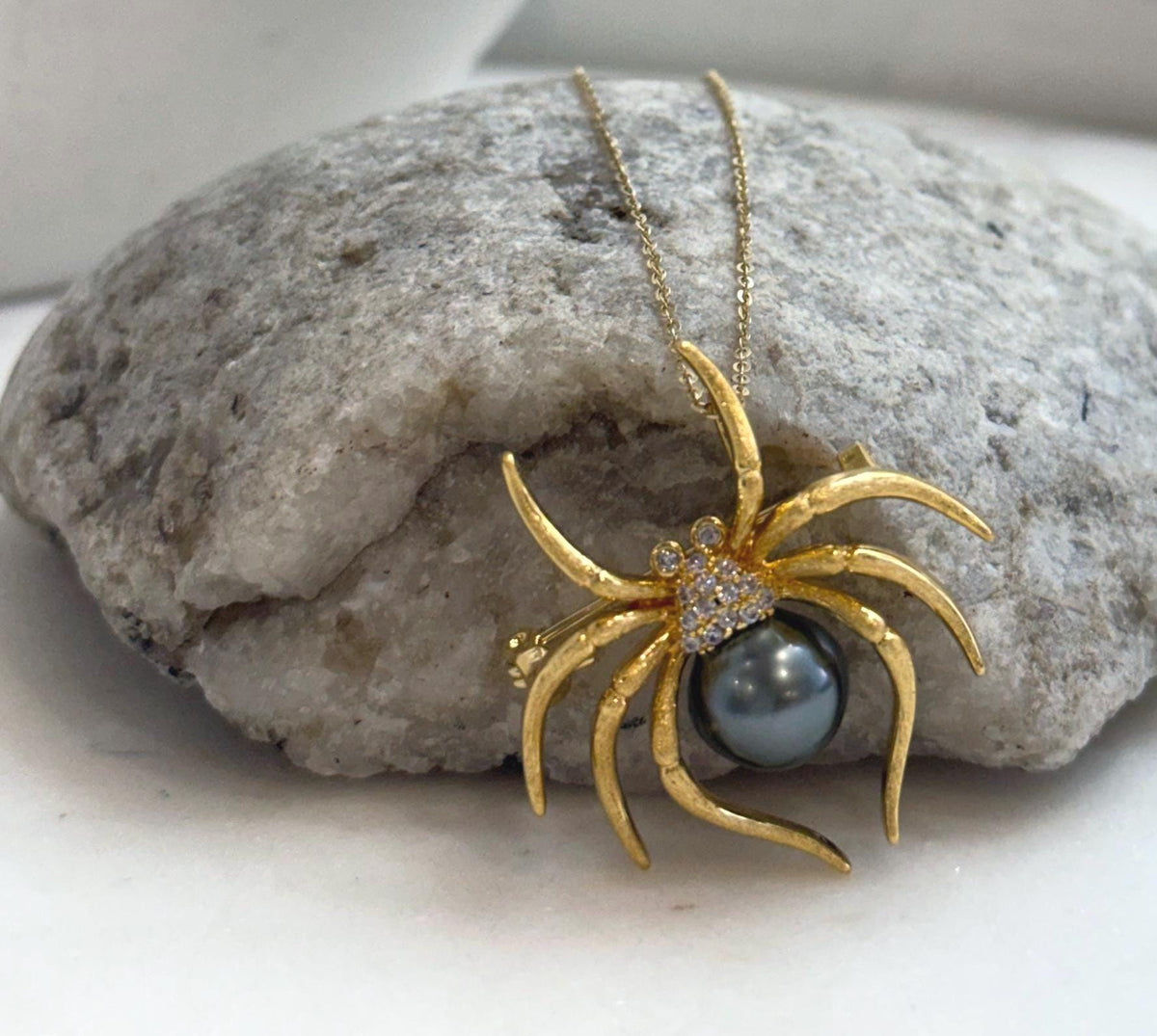 Elly’s 10.1mm Tahitian platinum Ocean Spider Brooch Pendant 2in1: Extreme Luster mirrored, 3.5x3.5cm