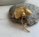 Elly’s Genius South Sea deep Golden Pearl fancy cool Floral  Brooch Pendant 2in1: 9.2mm, extreme luster mirrored.