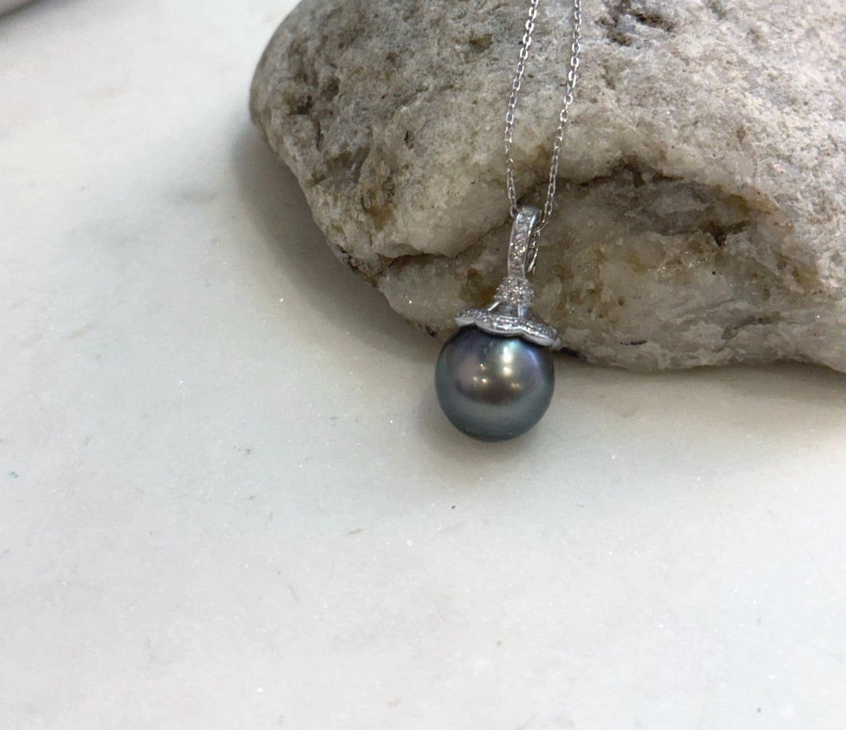 Elly’s 12.6mm Genius Tahitian hunter platinum Ocean Pearl Pendant: Extreme luster mirrored, 2.5cm high, S925 silver minimalist pendant.