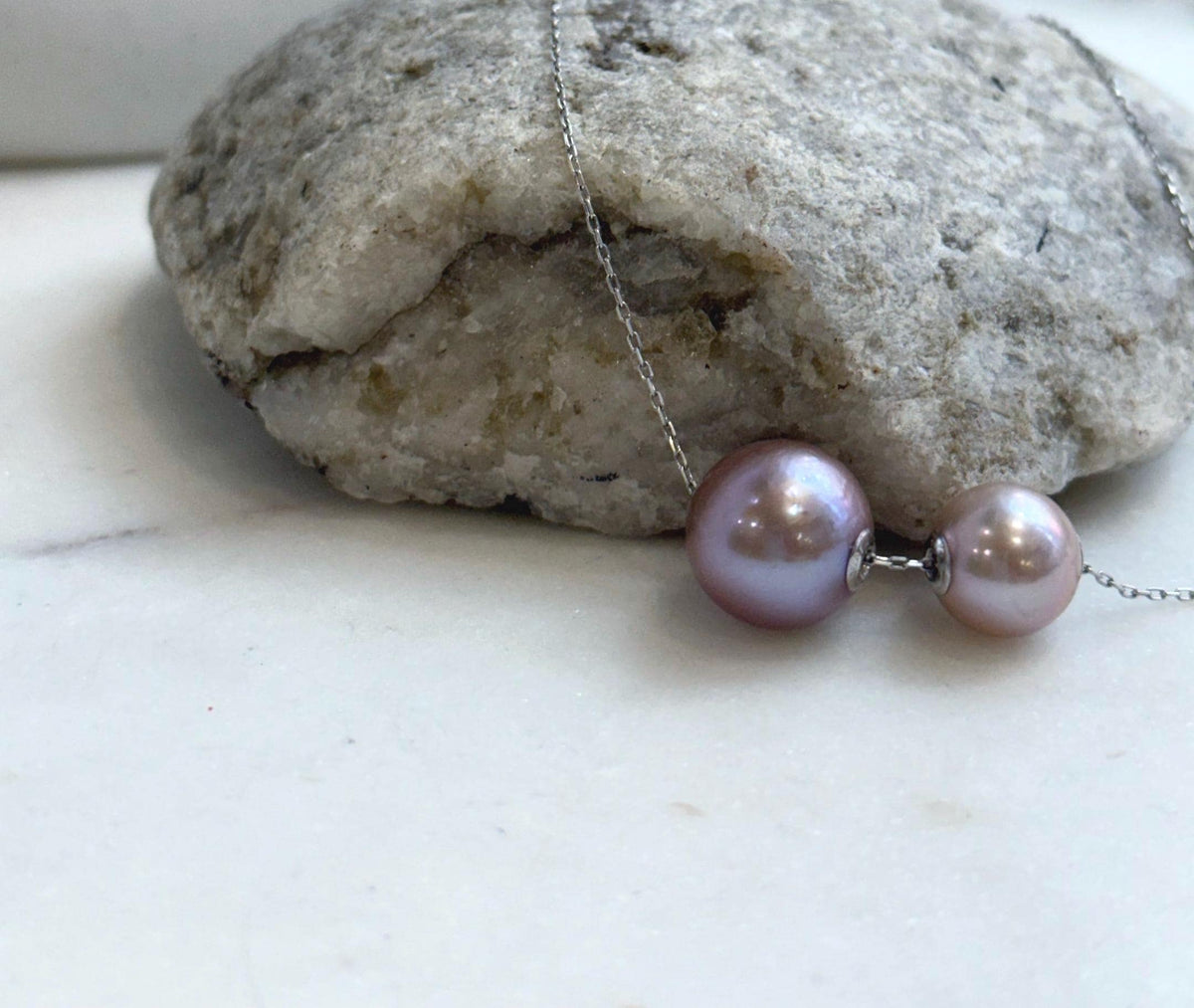 Elly’s Double Au750 18k Gold 10.7-13.2mm Edison Rose Mauve Pearls Floating pendants:Extreme luster mirrored.