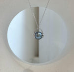 Elly’s 9.5mm Tahitian platinum blue ocean Pearl pendant: Extreme luster mirrored, S925 silver Headphone pendant, 1.3x1.3cm.