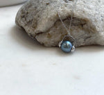 Elly’s 9.5mm Tahitian platinum blue ocean Pearl pendant: Extreme luster mirrored, S925 silver Headphone pendant, 1.3x1.3cm.