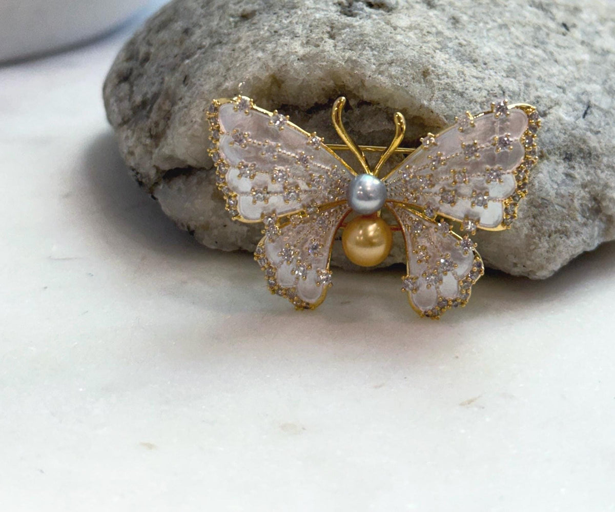 5.2-6.6mm Golden silver Freshwater Pearls butterfly Brooch Pendant 2in1: Extreme luster,4.2x3cm.