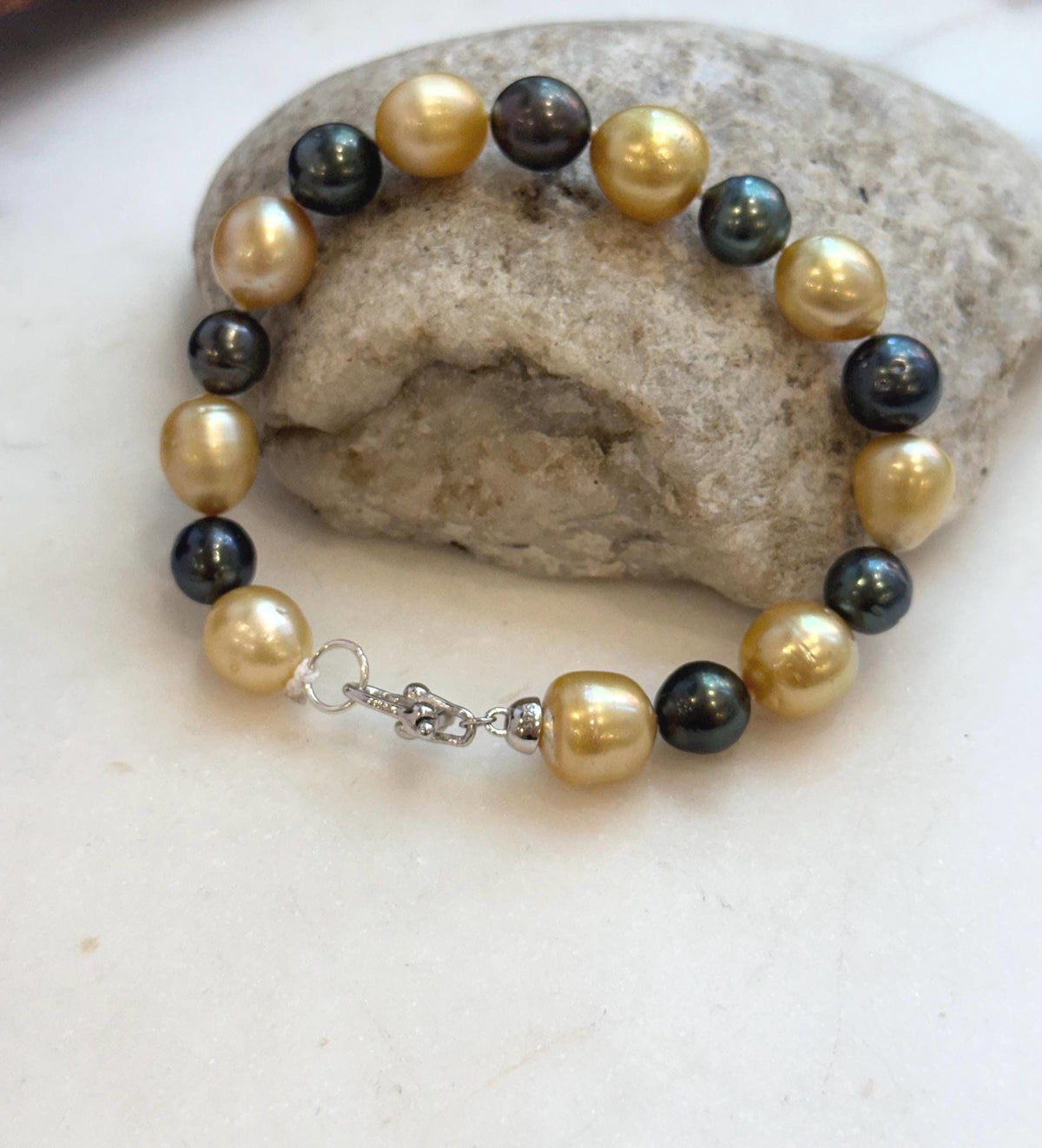 Elly’s 8.3-11mm 17pcs Genius South sea golden Tahitian Ocean Pearls bracelet: Extreme luster, 8.2”, S925 silver bracelet.