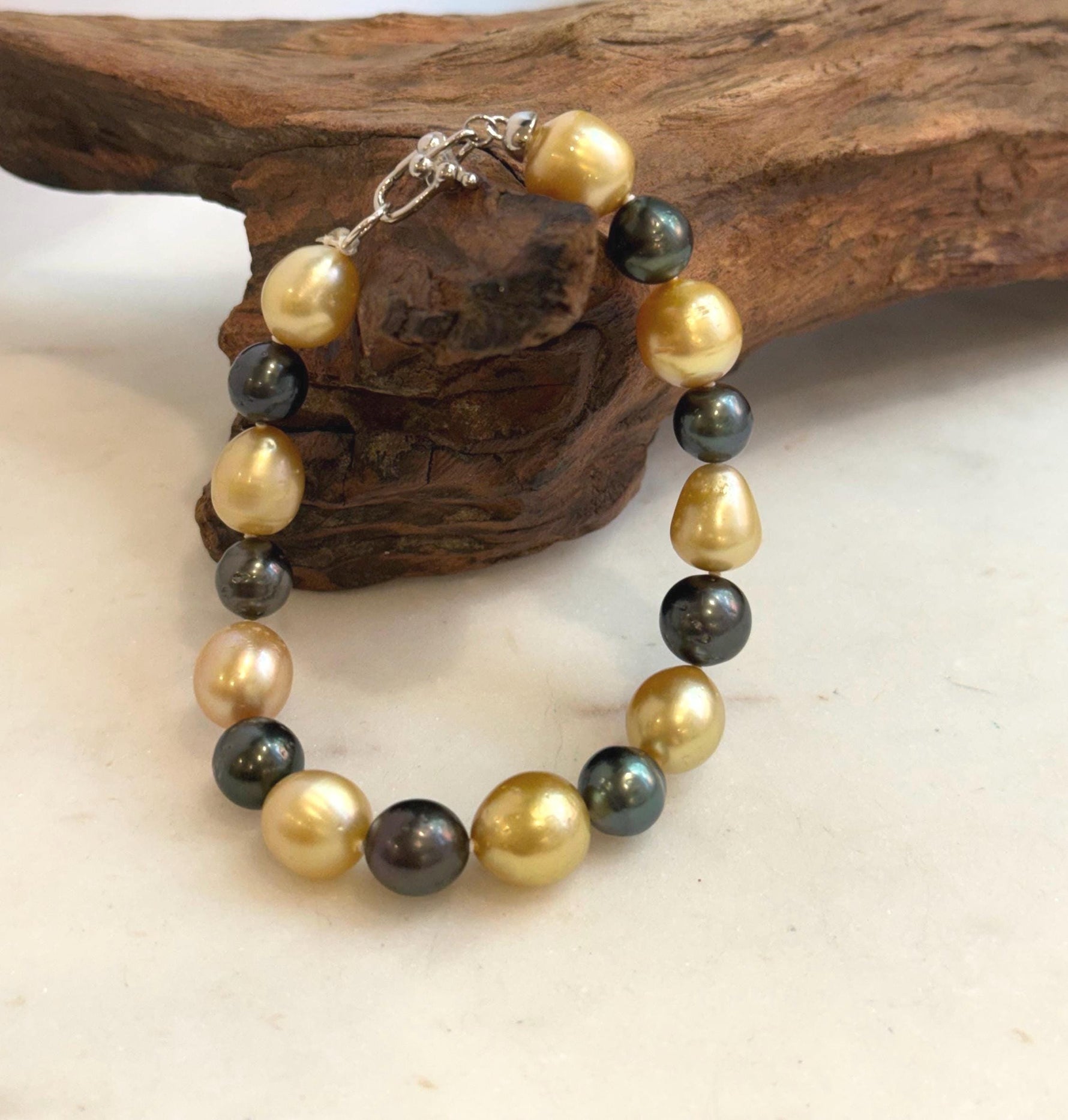 Elly’s 8.3-11mm 17pcs Genius South sea golden Tahitian Ocean Pearls bracelet: Extreme luster, 8.2”, S925 silver bracelet.