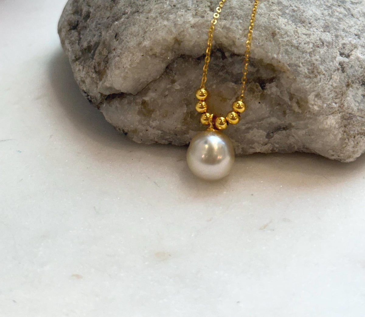 Elly’s 10.2mm South Sea Golden ocean pearl cool Pendant Chain Necklace Set: Extreme luster mirrored. S925 silver chain. To 17.9”