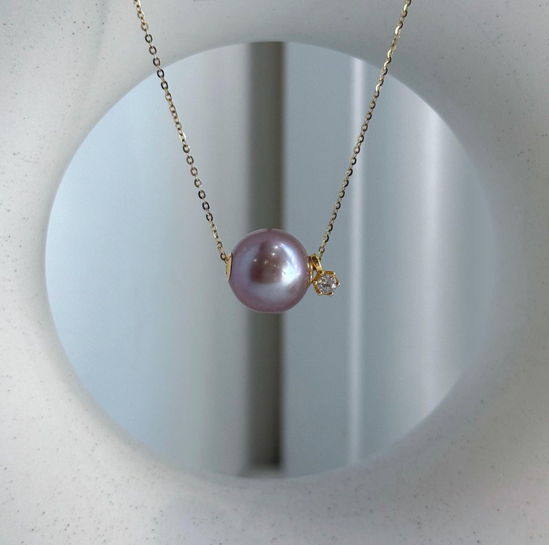 Elly’s Au750 18k Gold 13.3mm Edison rose Mauve Pearl Floating pendant:Extreme luster mirrored, S925 silver chain with little drop.