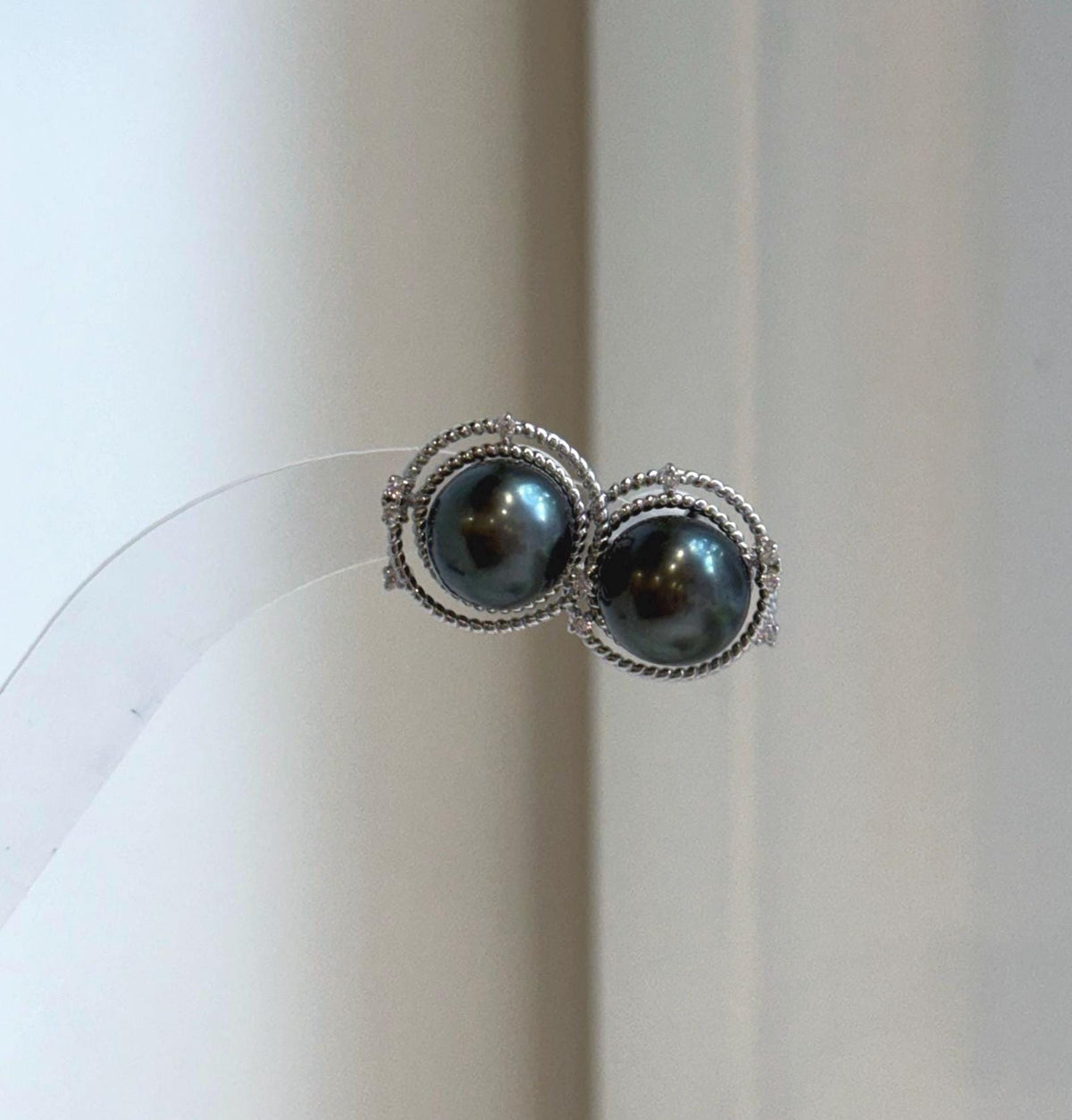 Elly’s 10.3mm Tahitian black Platinum ocean Pearls Earrings: Extreme luster Mirrored, 1.5cm high, S925 silver earrings.