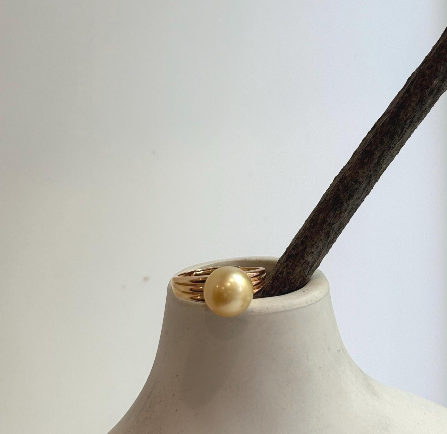 Elly’s 10mm South sea ultra gold ocean pearl Ring: Extreme luster mirrored, S925 silver with gold plated adjustable Vintage Ring.
