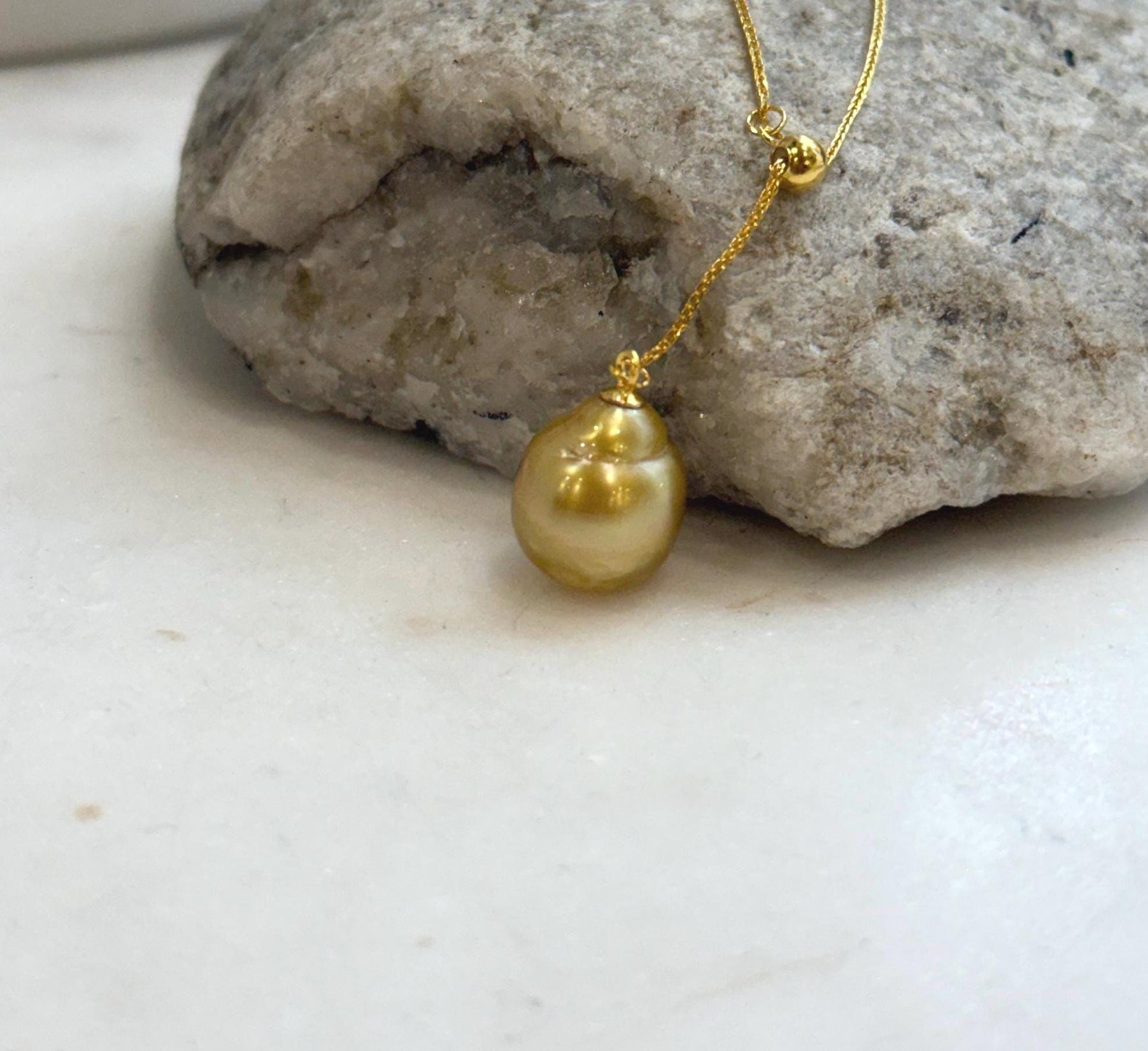 Elly’s 11.9x13.6mm South Sea deep tea golden ocean pearl cool Pendant Y-Lariat Necklace Set: Extreme luster mirrored. To 19.1“
