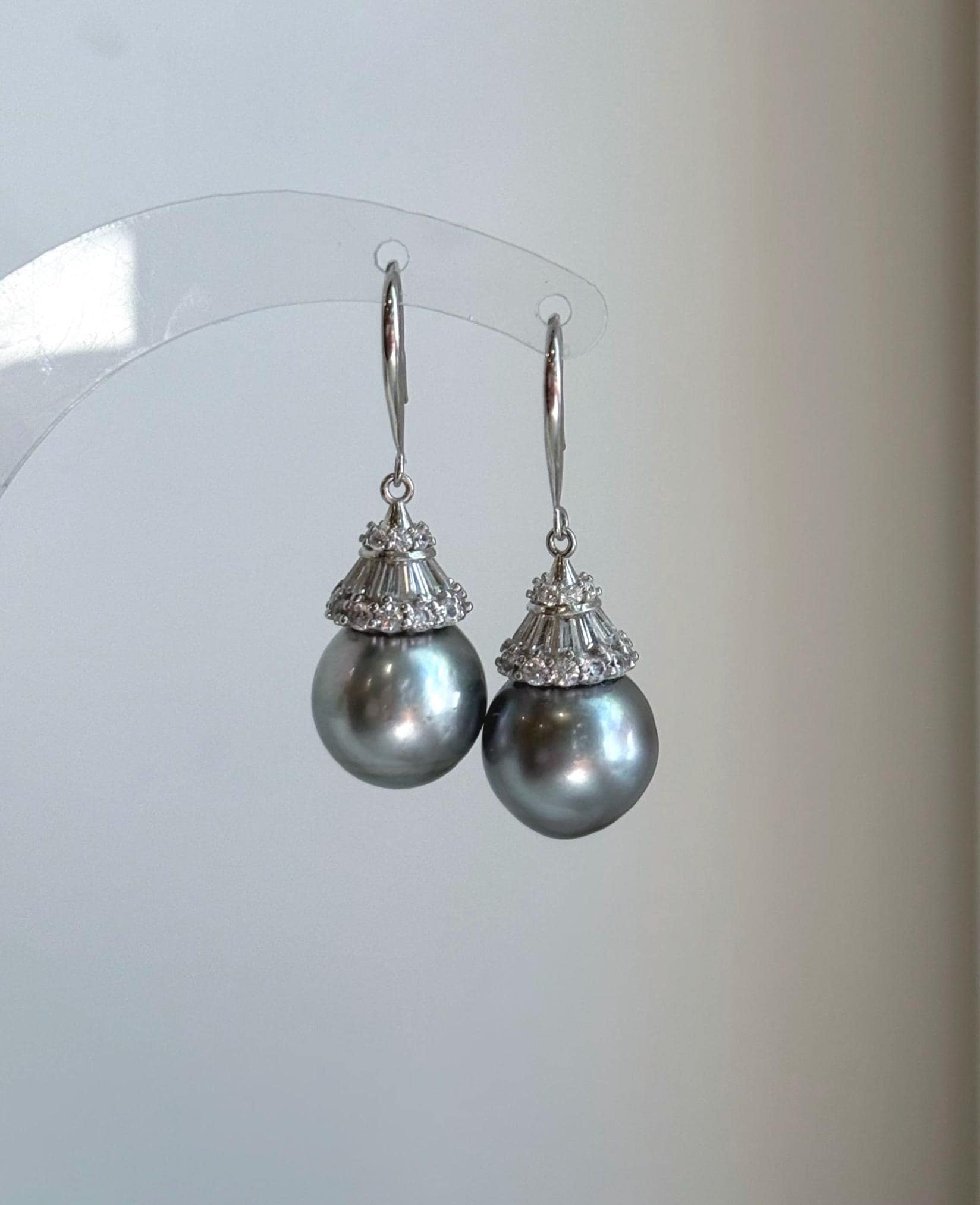 Elly’s 11.8mm Tahitian Silver Platinum ocean Pearls Earrings hooks: Extreme luster Mirrored, 3.6cm high, S925 silver cool fancy earrings.