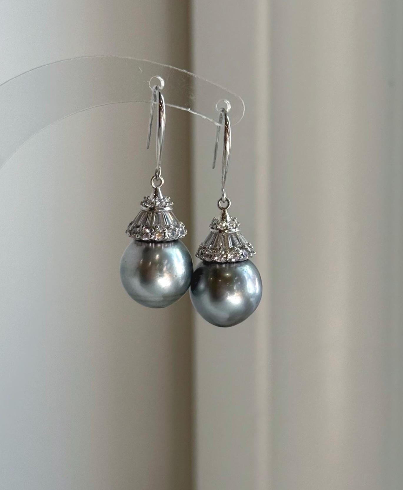 Elly’s 11.8mm Tahitian Silver Platinum ocean Pearls Earrings hooks: Extreme luster Mirrored, 3.6cm high, S925 silver cool fancy earrings.