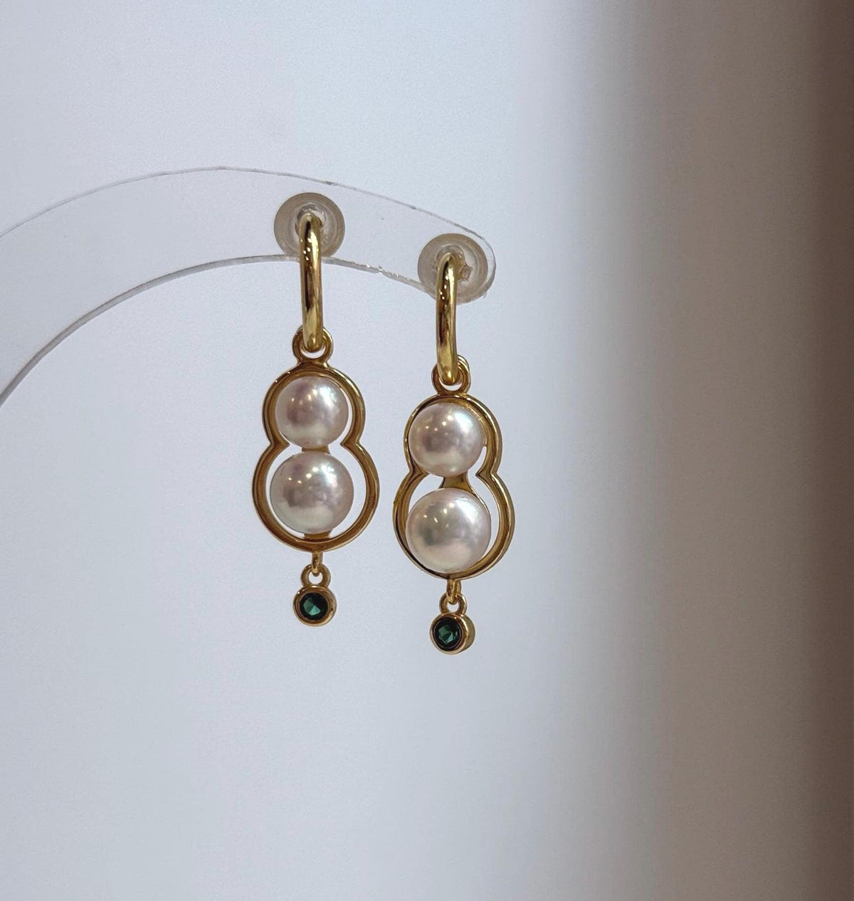 Elly’s 5.2-6.6mm Ivory Pearls Earrings: Extreme luster Mirrored, 3cm long, S925 silver earrings.
