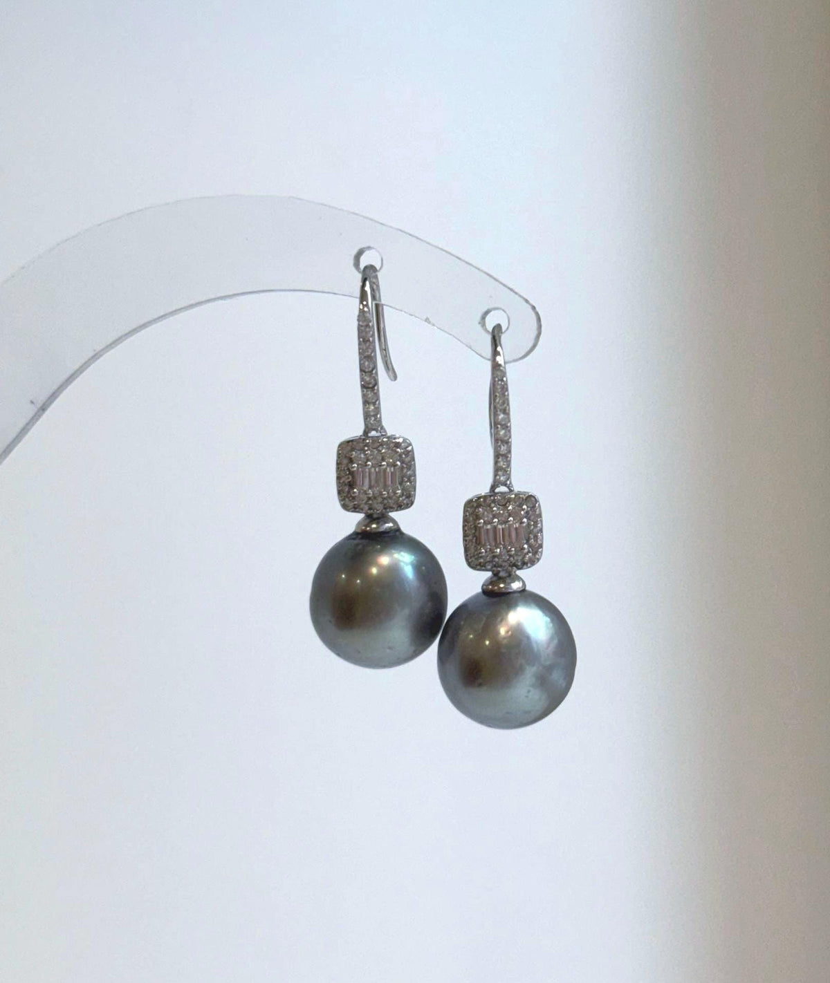 Elly’s 11.1mm Tahitian Platinum ocean Pearls Earrings hooks: Extreme luster Mirrored, 3.1cm high, S925 silver cool fancy earrings.