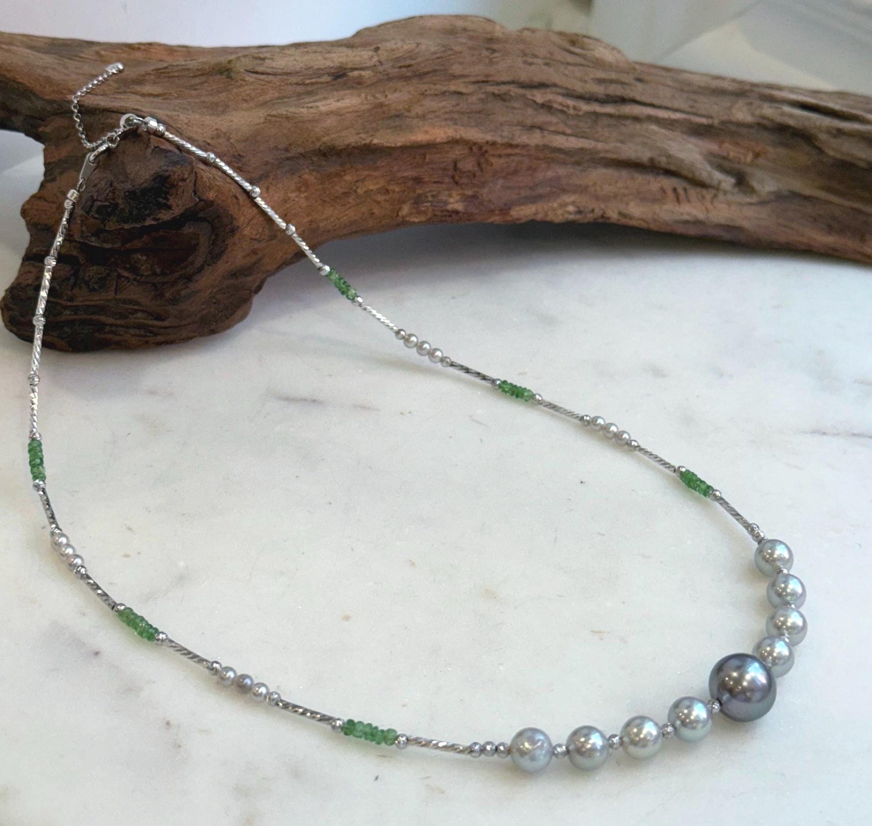 Elly’s Akoya Tahitian ocean pearls Designed Necklace: Extreme luster mirrored, S925 silver Tsavorite necklace, to 19.7”.
