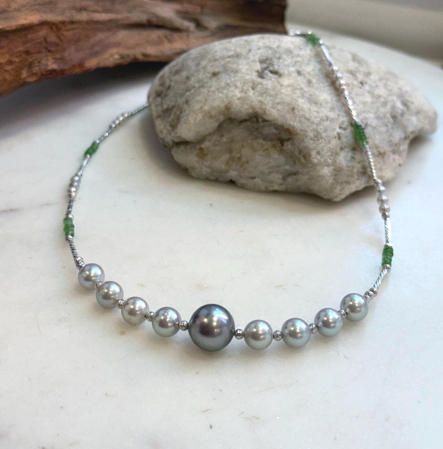 Elly’s Akoya Tahitian ocean pearls Designed Necklace: Extreme luster mirrored, S925 silver Tsavorite necklace, to 19.7”.