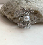 Elly’s 8.9mm Akoya ocean pearl Crab brooch: Extreme luster mirrored, 3.7x3cm, no chain.