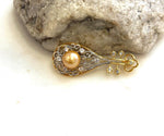 9.3mm Edison Golden Pearl Pipa Instrument Brooch: Extreme luster, 1.8x4.6cm.