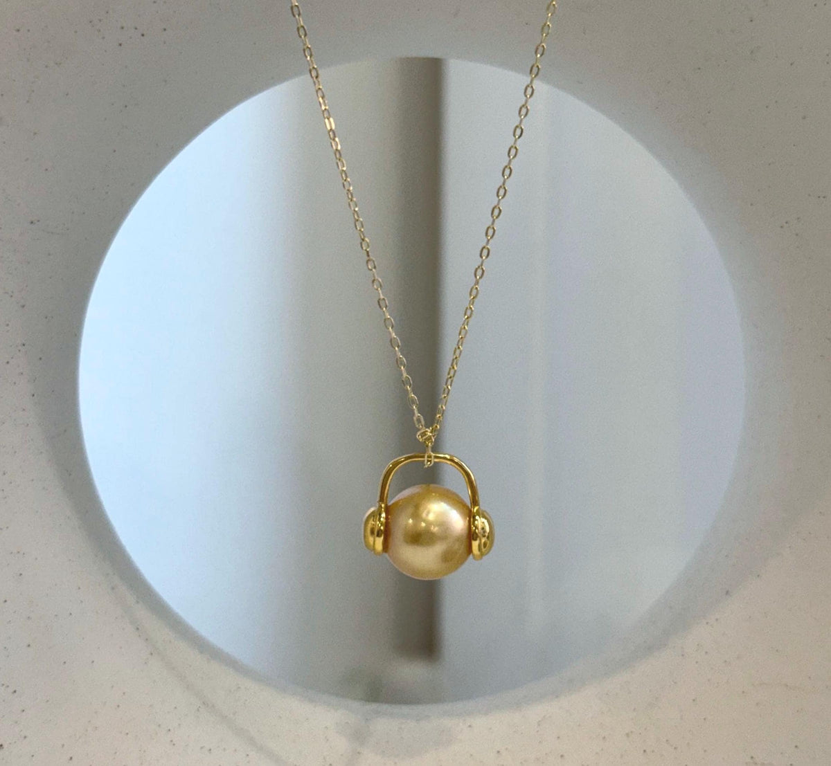 Elly’s 10mm South Sea deep Gold ocean Pearl pendant: Extreme luster mirrored, S925 silver Headphone pendant, 1.4x1.3cm.