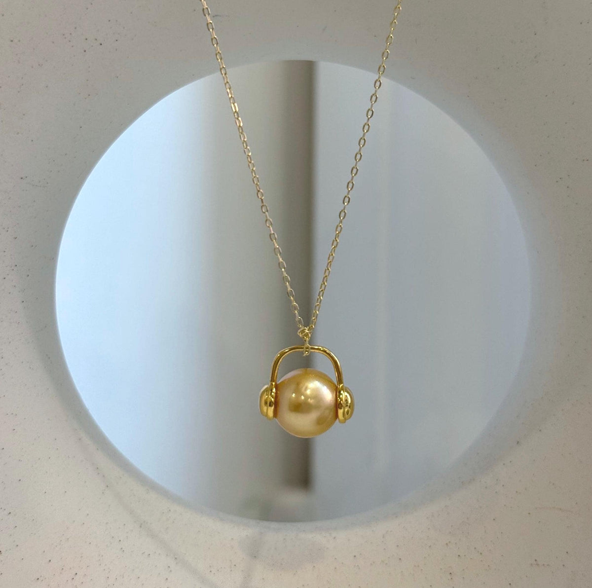Elly’s 10mm South Sea deep Gold ocean Pearl pendant: Extreme luster mirrored, S925 silver Headphone pendant, 1.4x1.3cm.