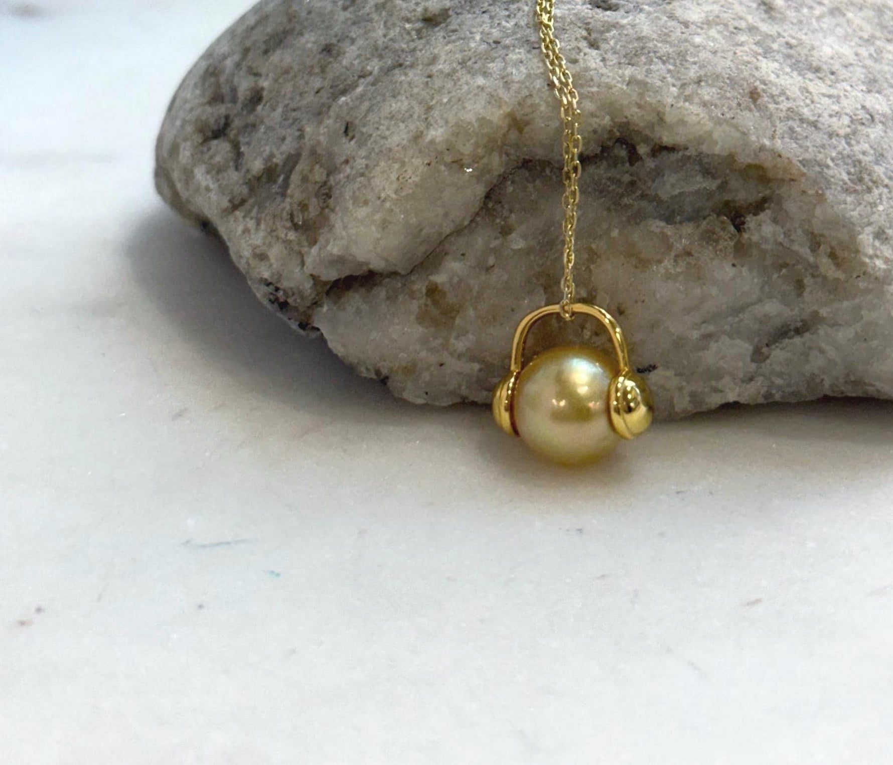 Elly’s 10mm South Sea deep Gold ocean Pearl pendant: Extreme luster mirrored, S925 silver Headphone pendant, 1.4x1.3cm.