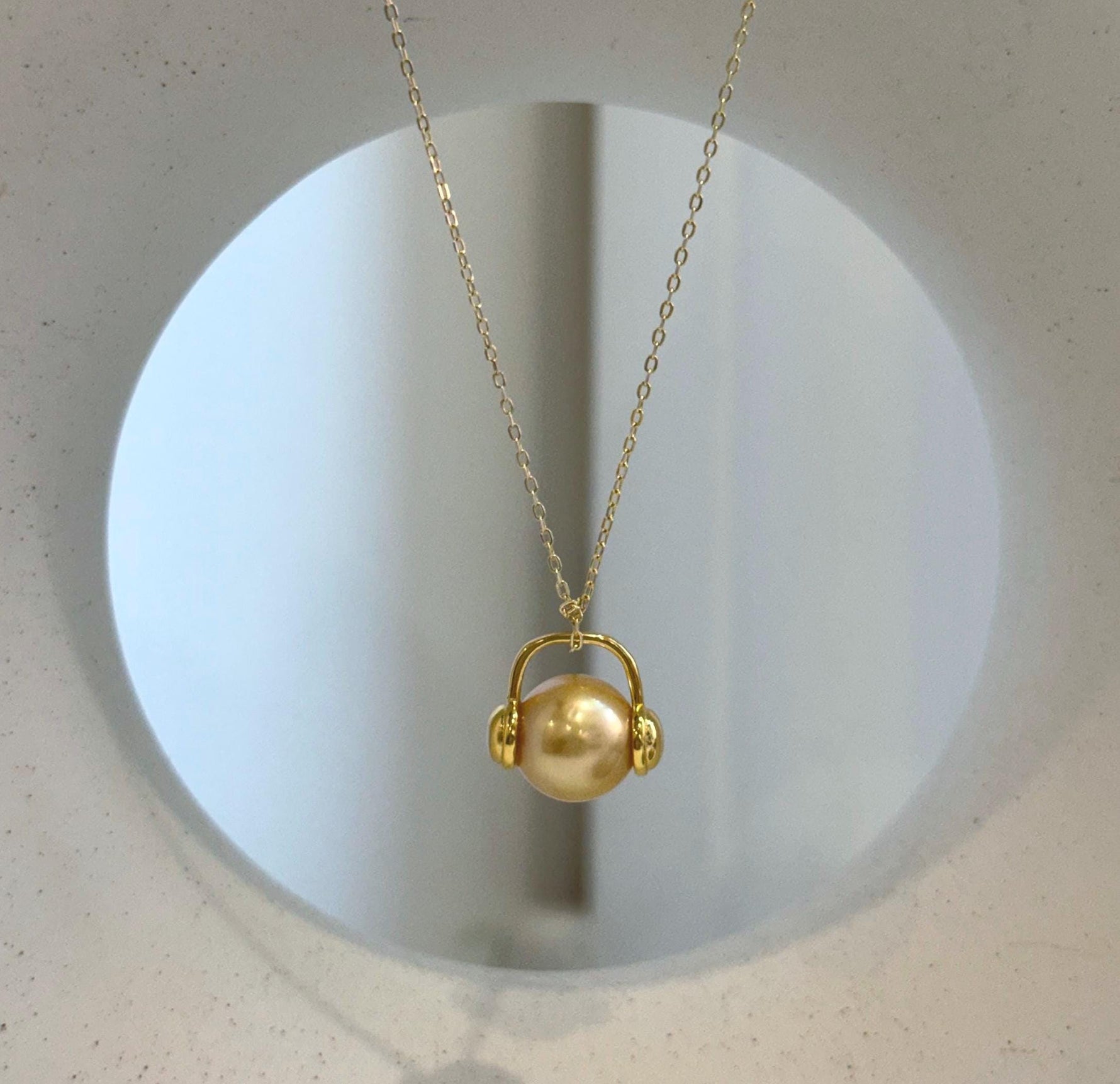 Elly’s 10mm South Sea deep Gold ocean Pearl pendant: Extreme luster mirrored, S925 silver Headphone pendant, 1.4x1.3cm.